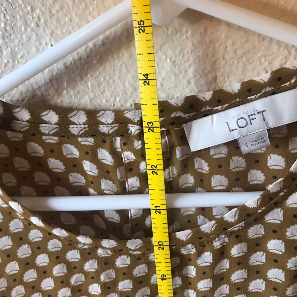 Loft gold patterned blouse - Picture 4 of 7